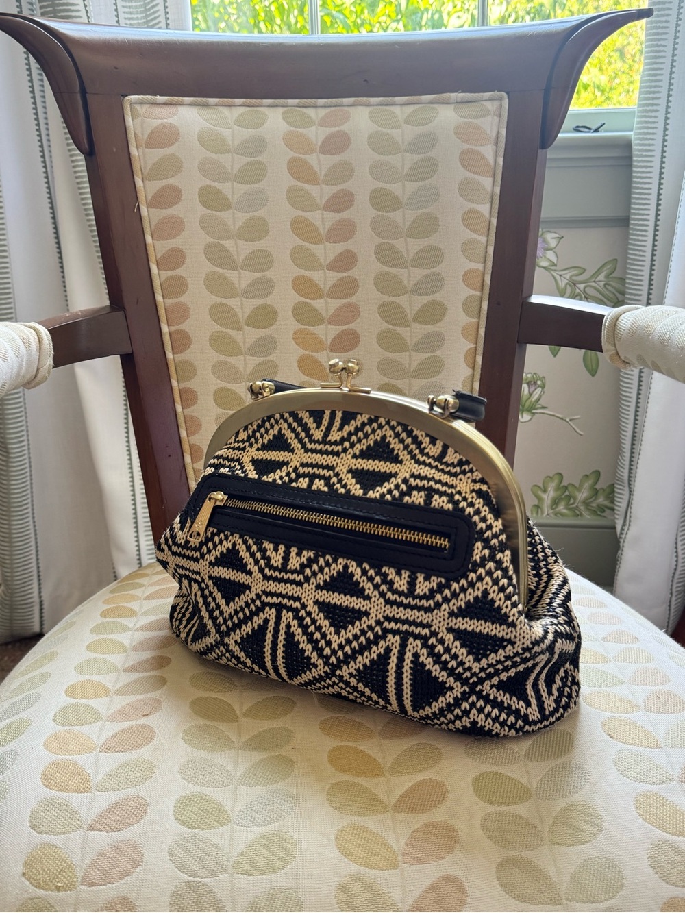 Patricia Nash Black and Tan Woven Geometric Frame-Top Handbag w/ Suede Interior - Picture 2 of 12